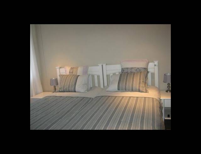 2 BEDROOM APARTMENT TO LET IN POINT WATERFRONT